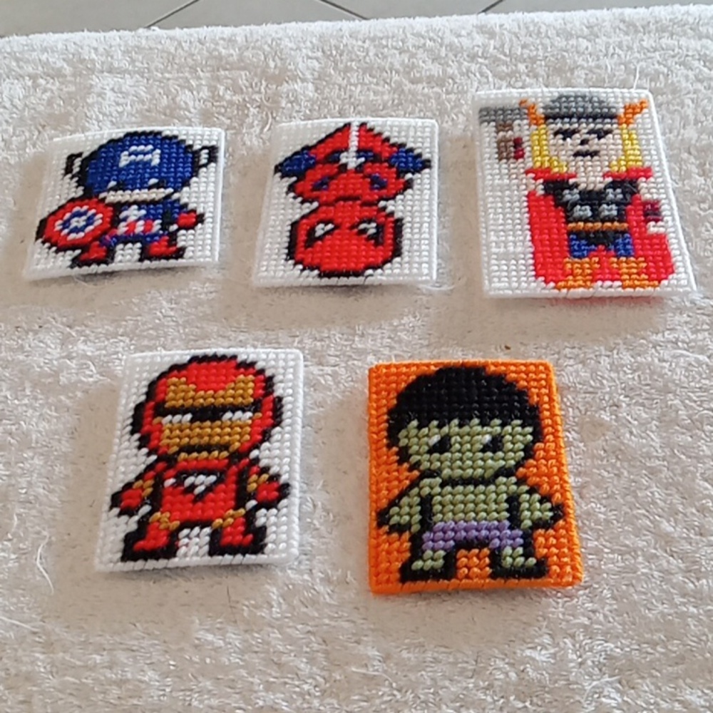 Superheroes magnets